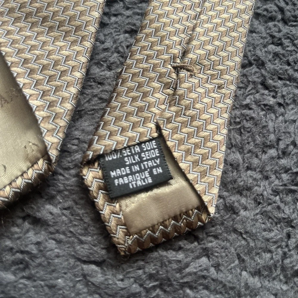 Armani Collezioni Necktie Mens Gold Geometric Silk Italy Luxury Designer Tie